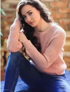 Elite escort service in Madhwapur for home and hotel visits